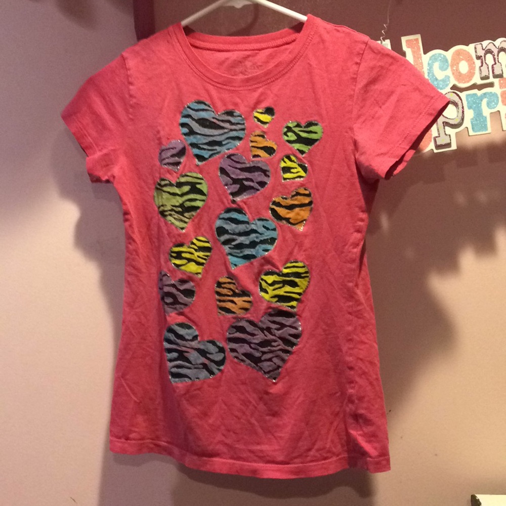 Girls heart shirt with print inside
